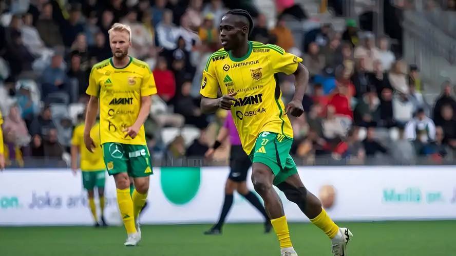 麻将胡了-里昂主场战胜对手,取得关键胜利的球员