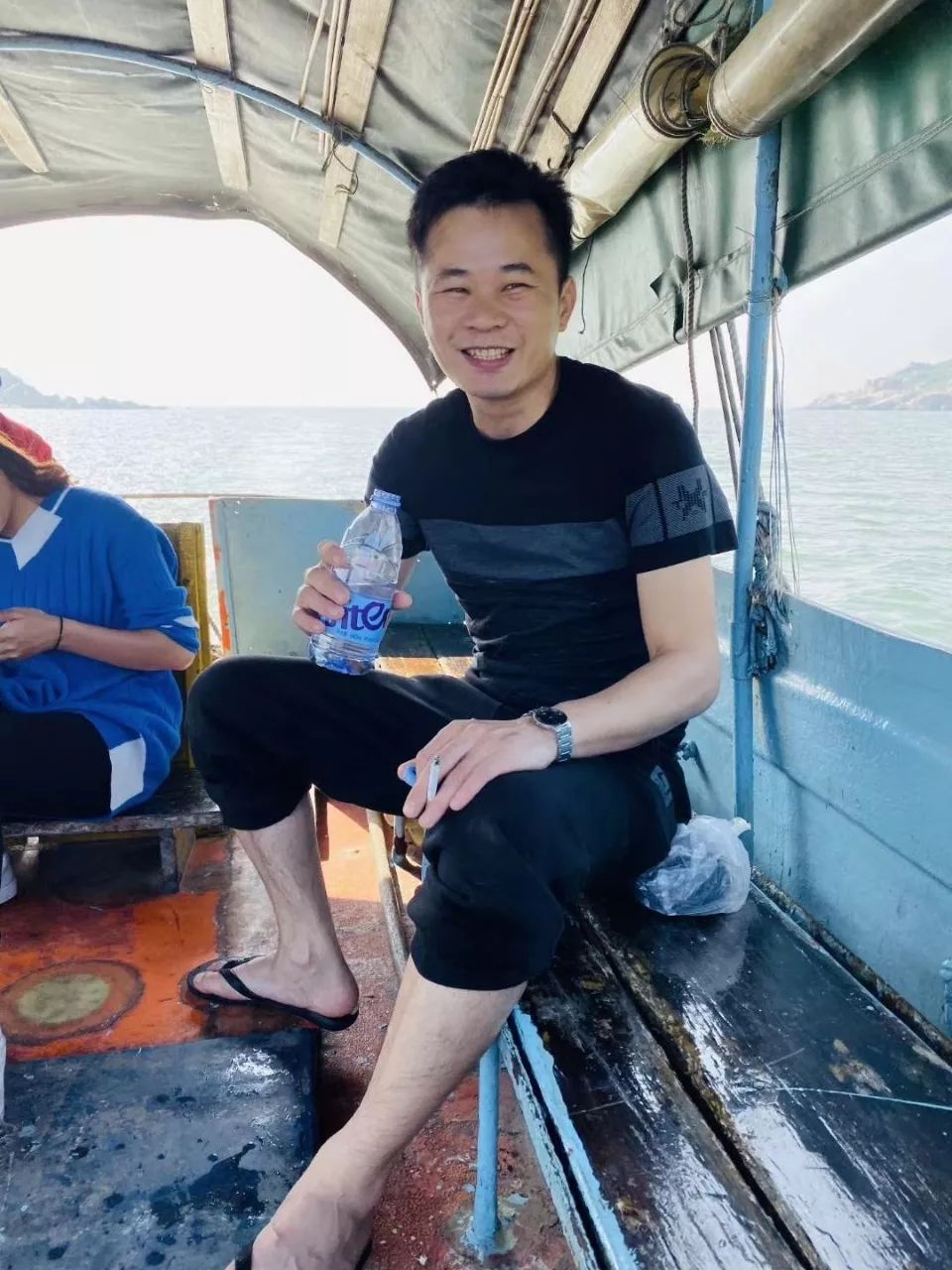 关于卧龙体育界齐力同门，全队努力前行获胜利的信息